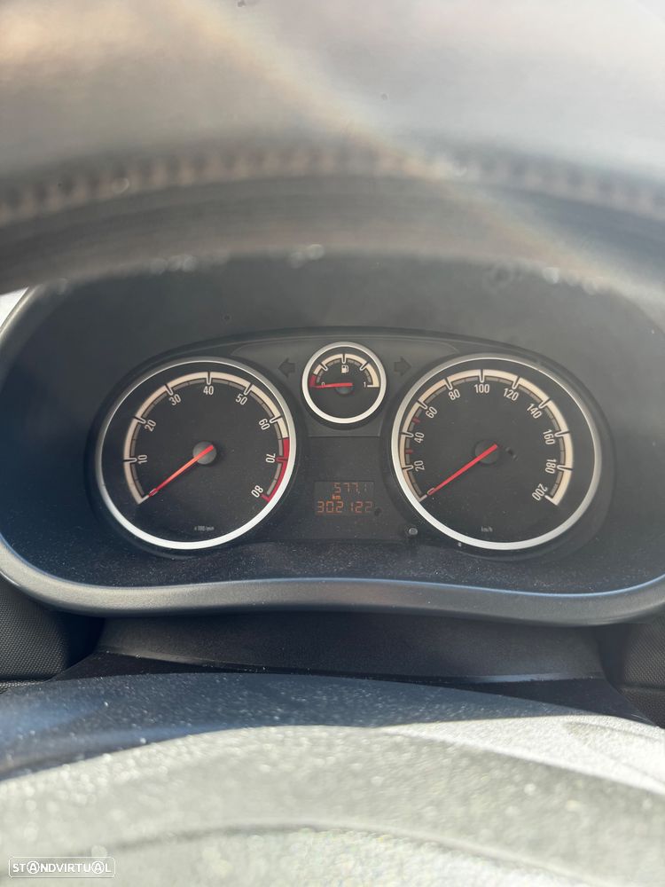 Opel Corsa - 12