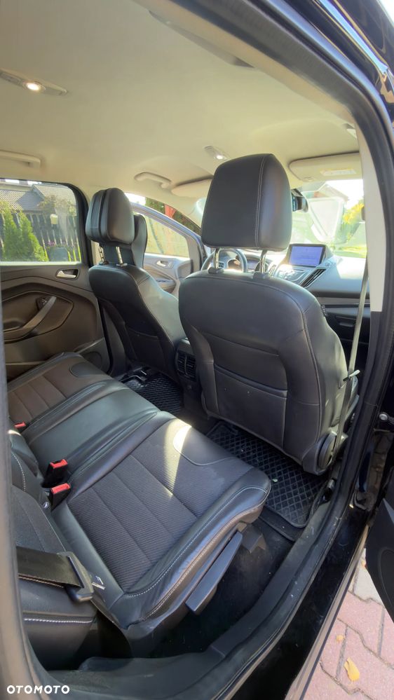 Ford Kuga - 10