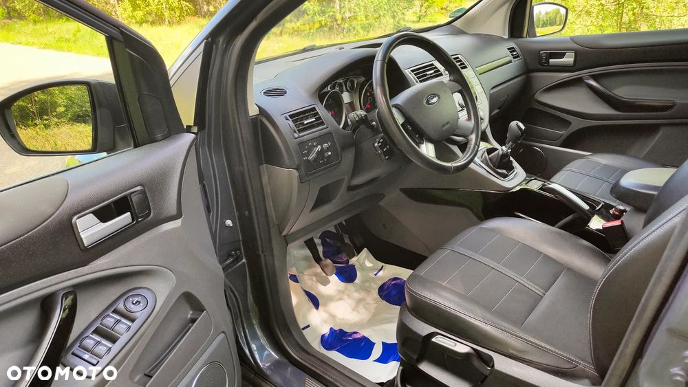 Ford Kuga 2.0 TDCi Titanium FWD - 7
