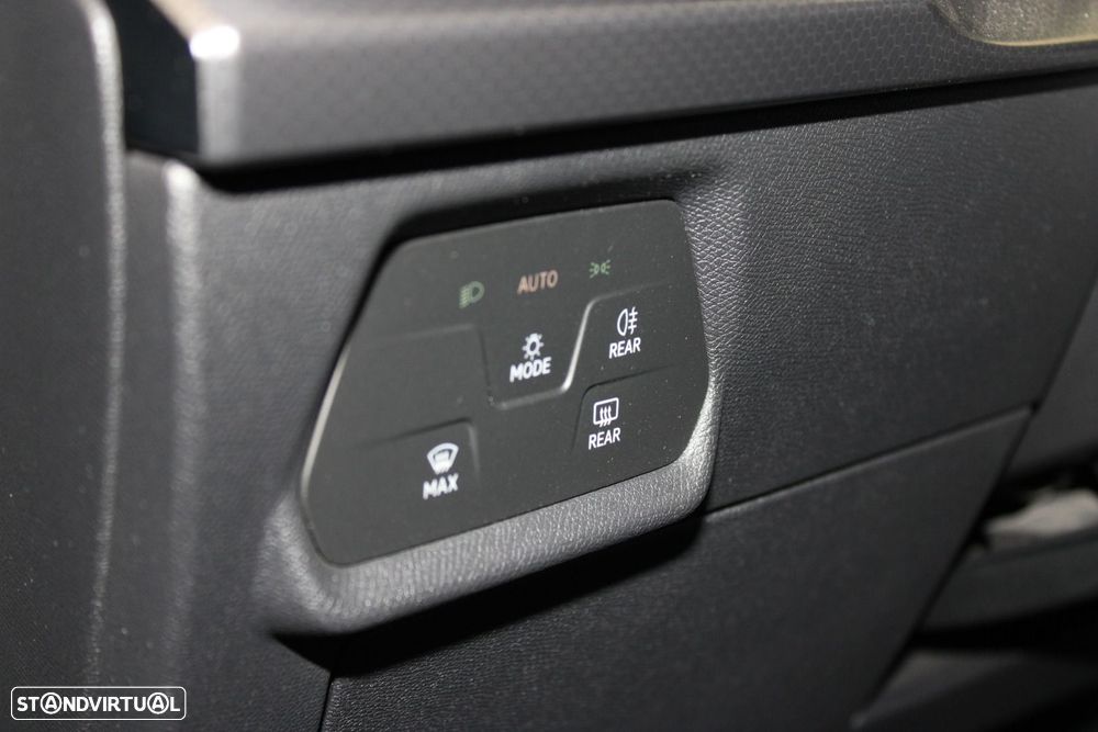 SEAT Leon ST 1.0 TSI Style - 11