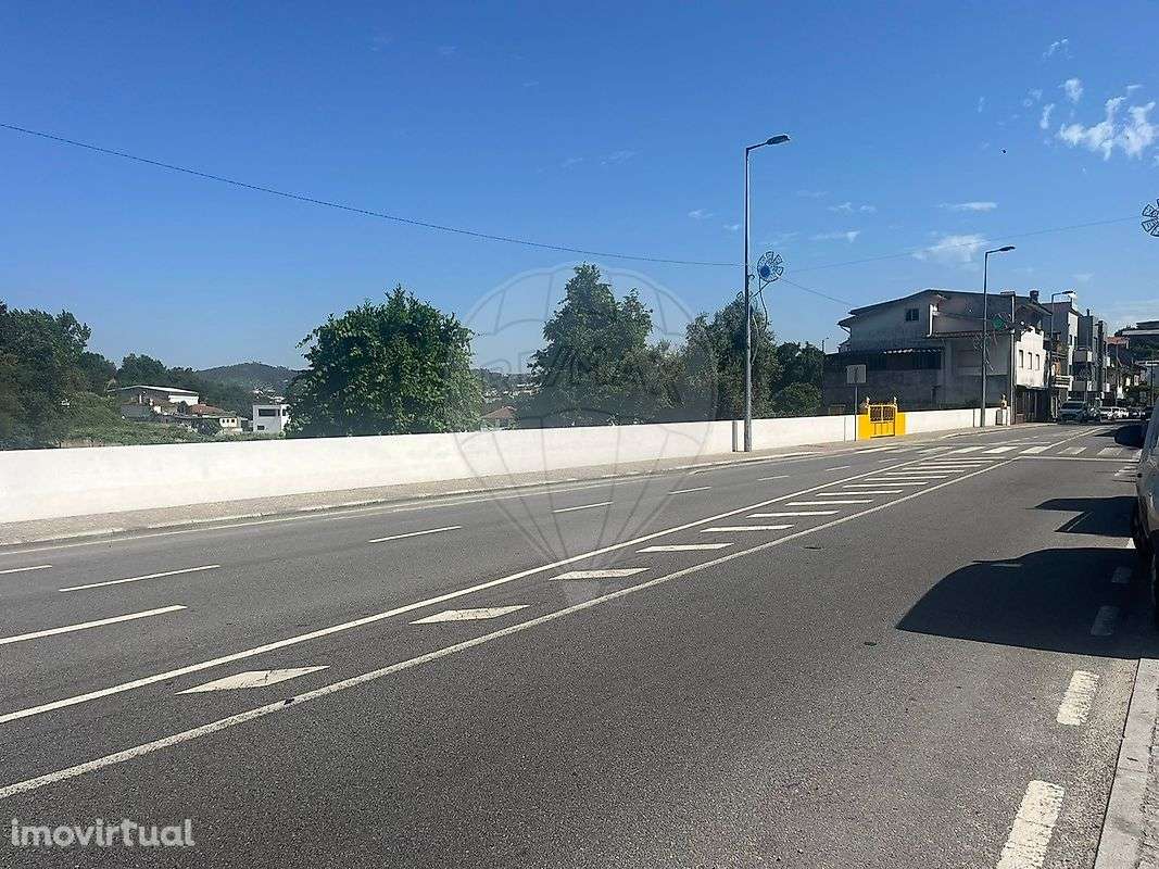 Terreno  para arrendamento - Grande imagem: 2/5