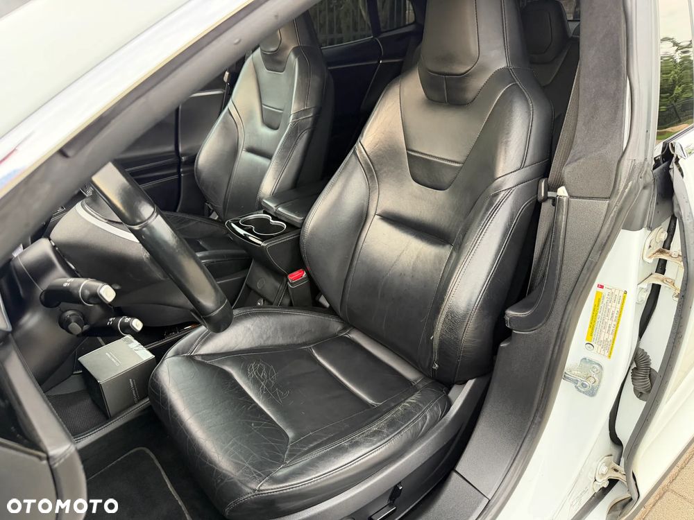 Tesla Model S 70D Allradantrieb - 12