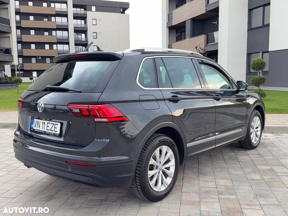 Volkswagen Tiguan - 4