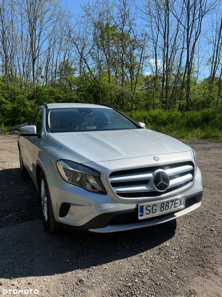 Mercedes-Benz GLA 250 4-Matic - 12