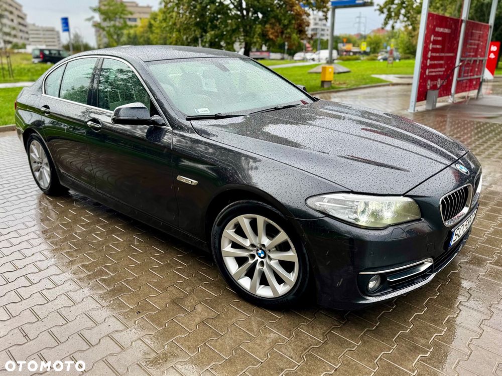 BMW Seria 5 520d xDrive Luxury Line - 2