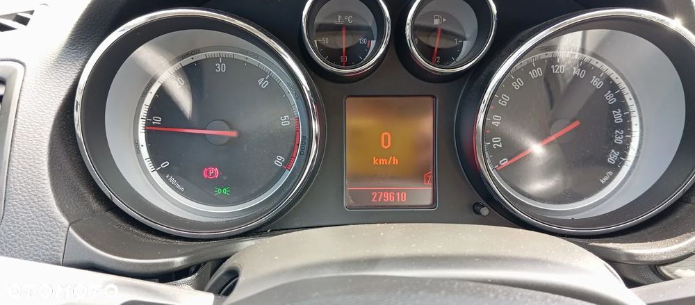 Opel Insignia 2.0 CDTI Cosmo ecoFLEX - 11