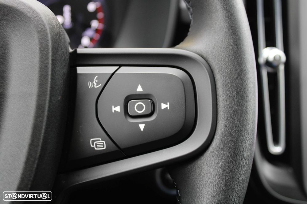 Volvo XC 40 1.5 T2 Essential Auto - 30