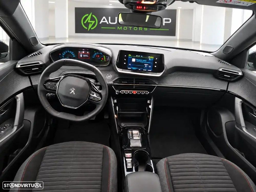 Peugeot e-2008 - 8