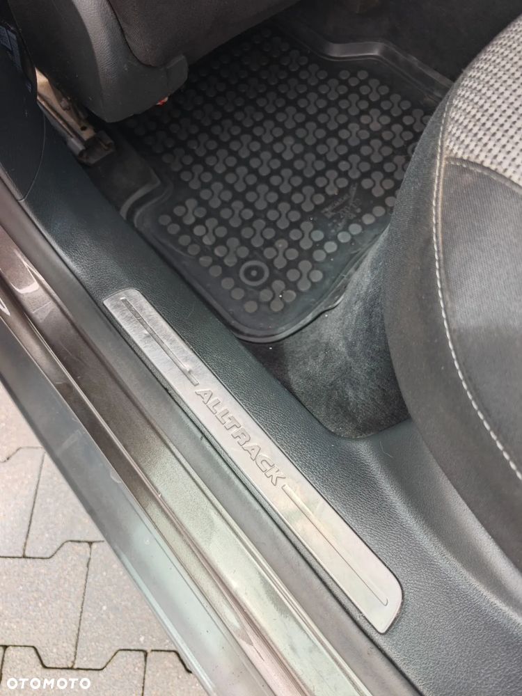 Volkswagen Passat Alltrack - 25