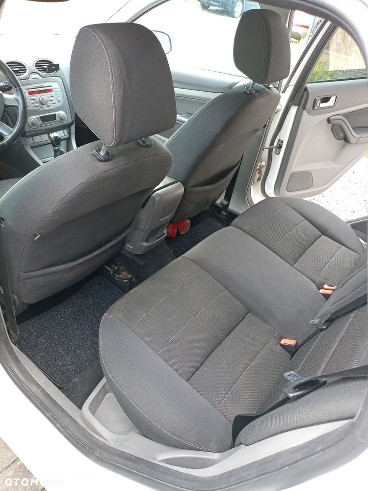 Ford Focus - 10