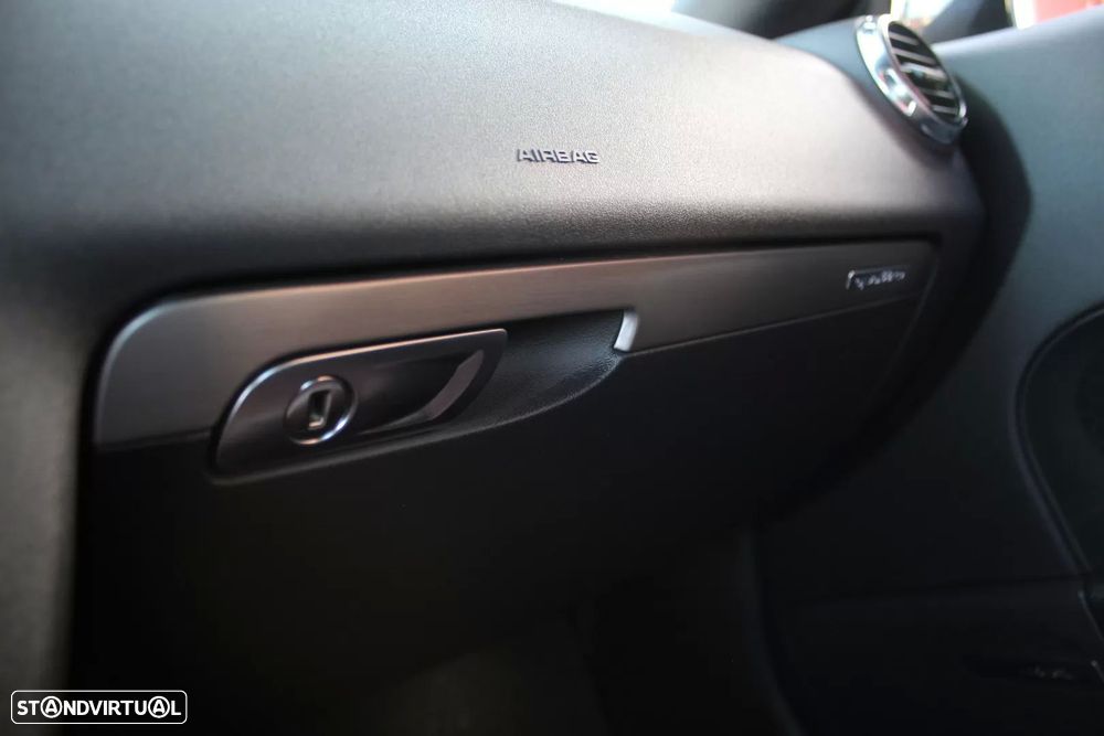 Audi TT Coupé 2.0 TDI quattro - 17