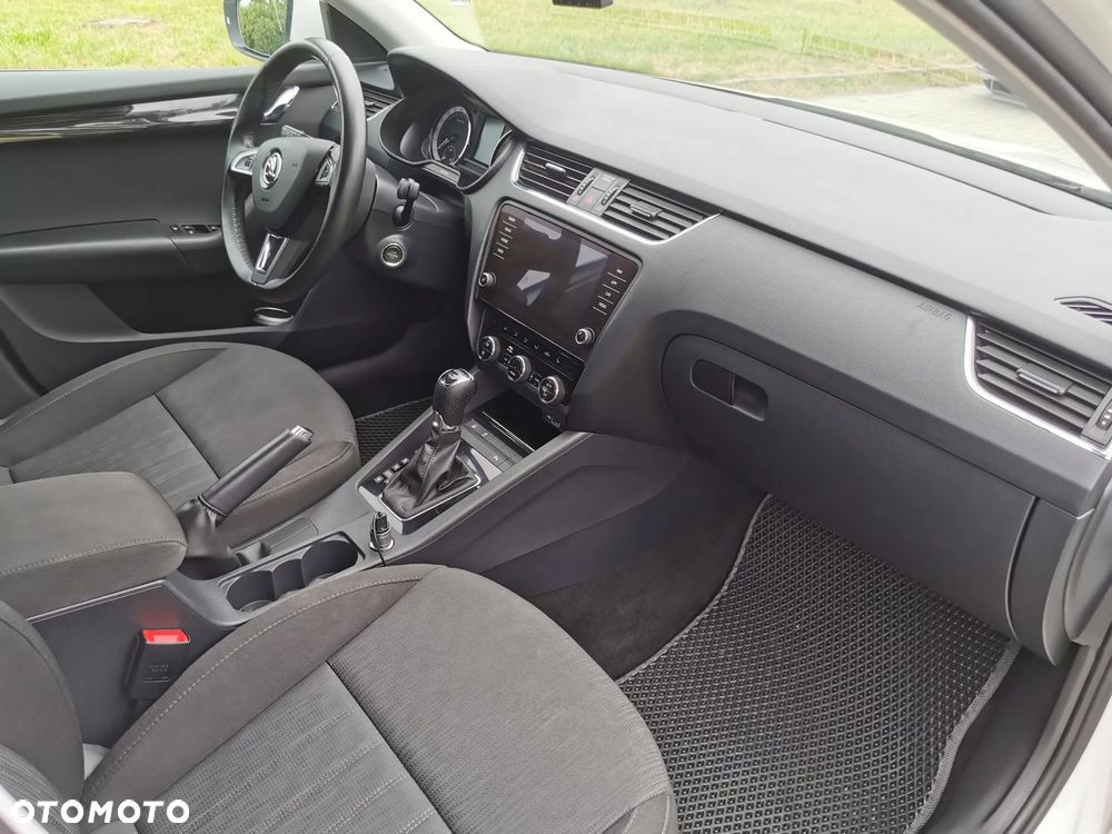Skoda Octavia 2.0 TDI SCR Style DSG - 11