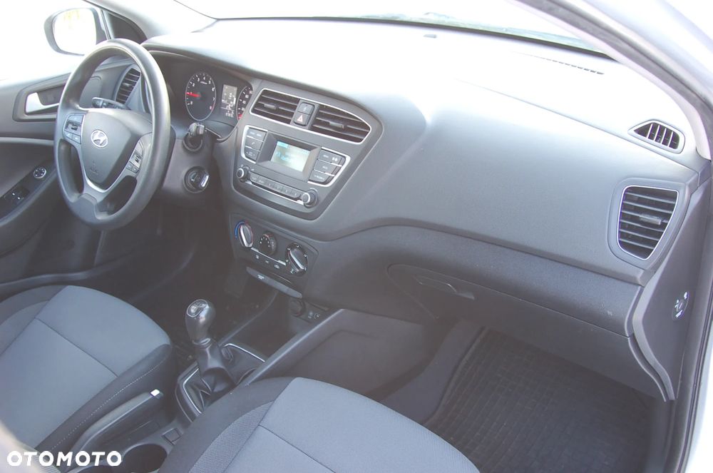 Hyundai i20 1.2 Comfort - 8