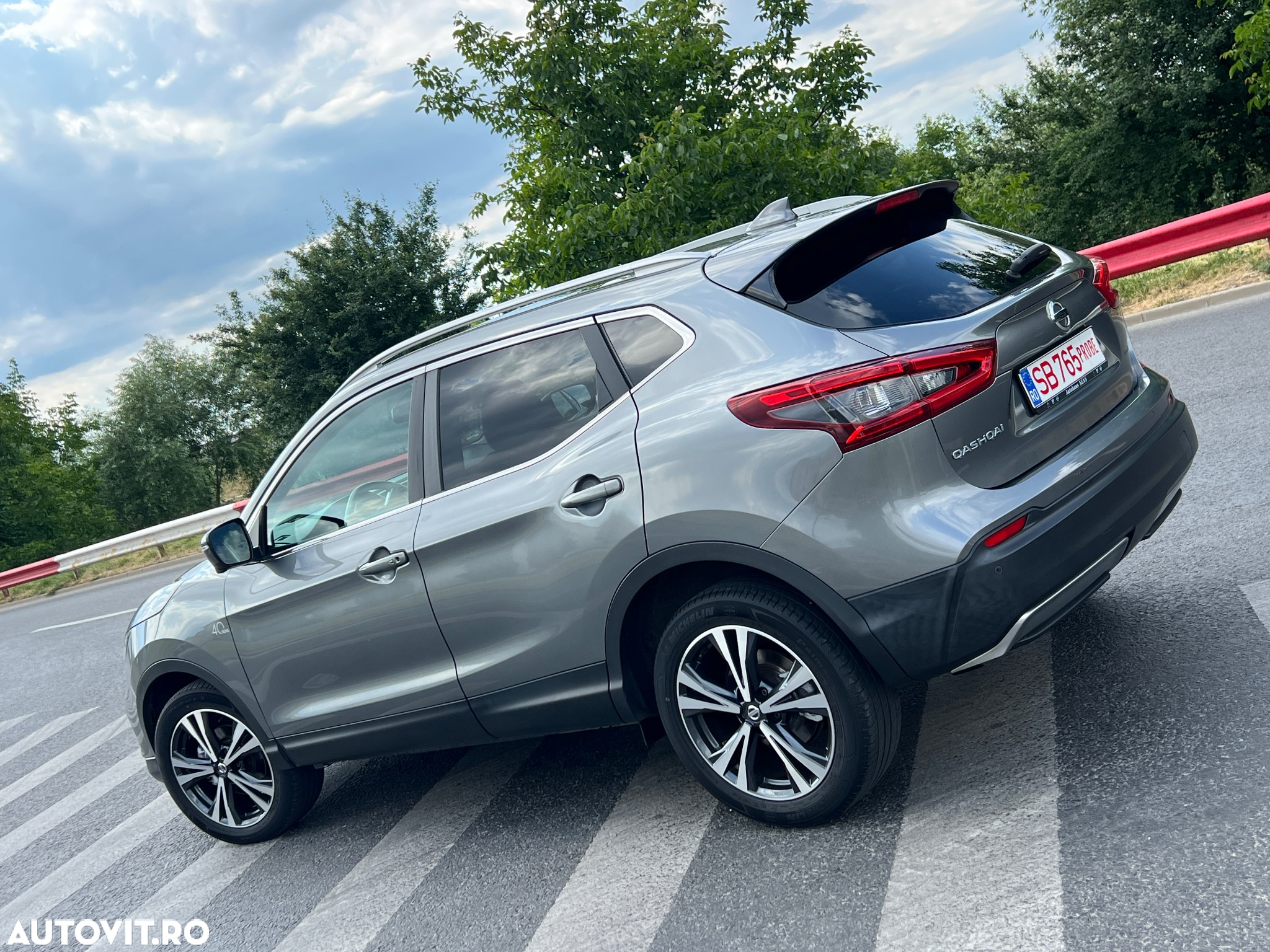 Nissan Qashqai 1.2 DIG-T Xtronic N-Vision - 3