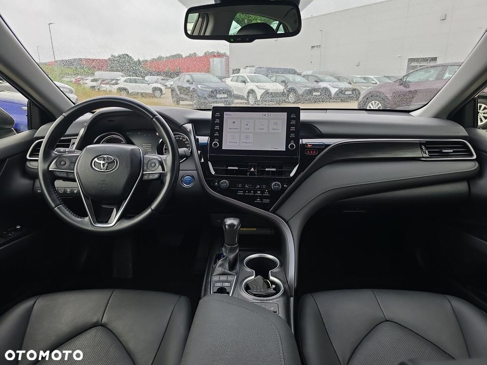 Toyota Camry 2.5 Hybrid Executive CVT - 10