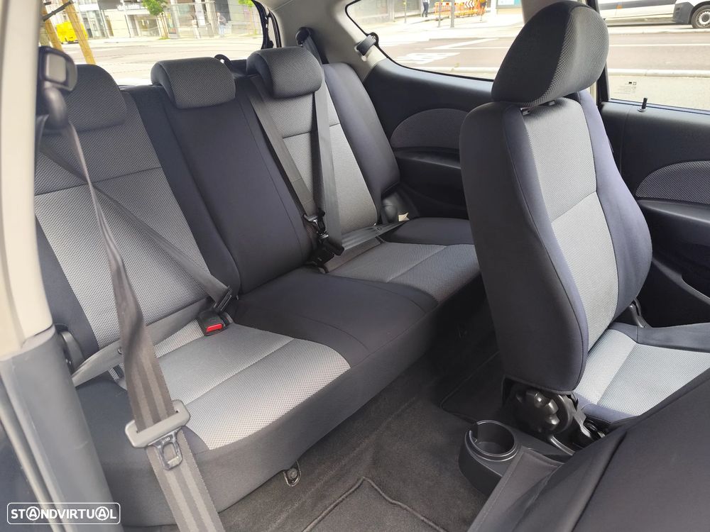 Chevrolet Aveo 1.2 LS - 15