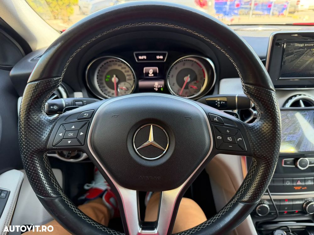 Mercedes-Benz GLA - 18