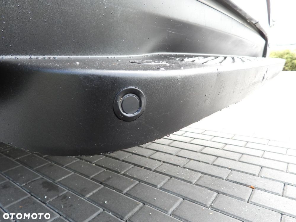 Iveco DAILY 35S14 FURGON CHŁODNIA -10*C ZASILANIE 230V TEMPOMAT AUTOMAT HI-MATIC KLIMATYZACJA  140KM - 28