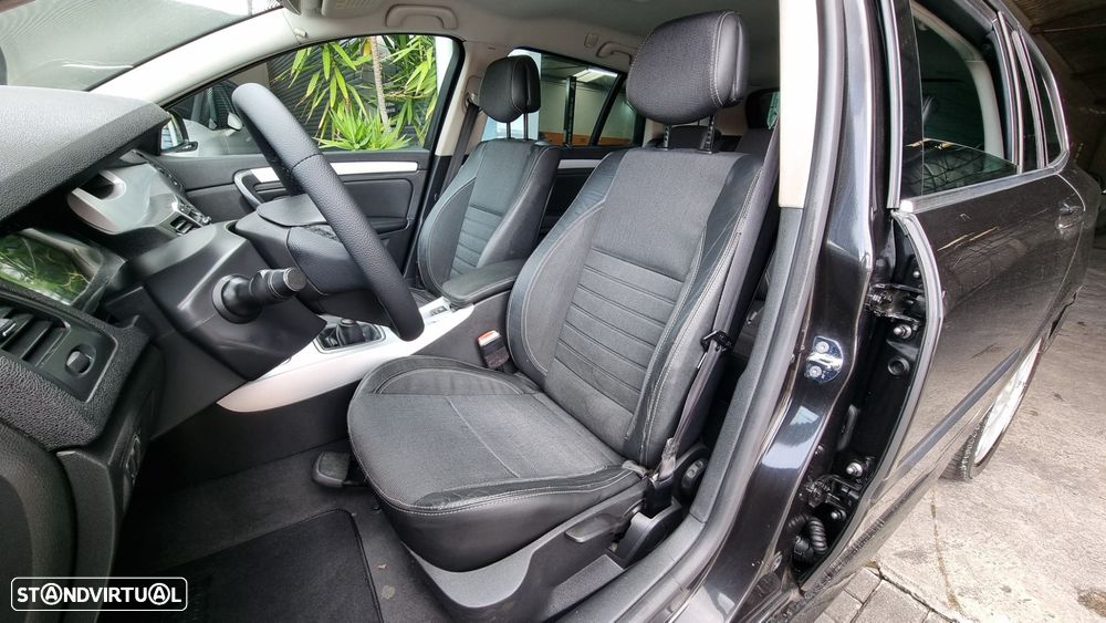 Renault Laguna Break 2.0 dCi Dynamique - 3