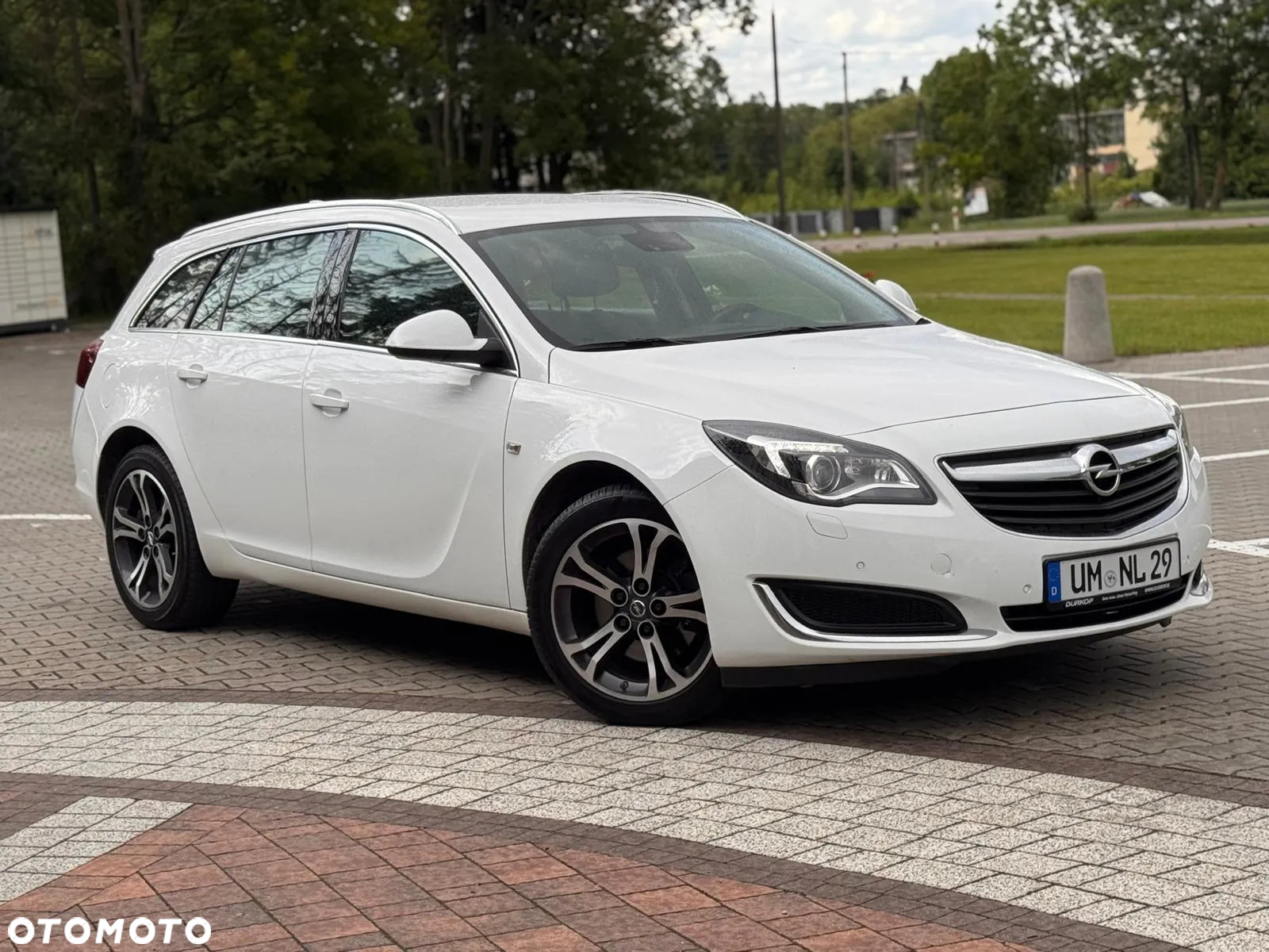 Opel Insignia Sports Tourer 2.0 Diesel Automatik Edition - 10