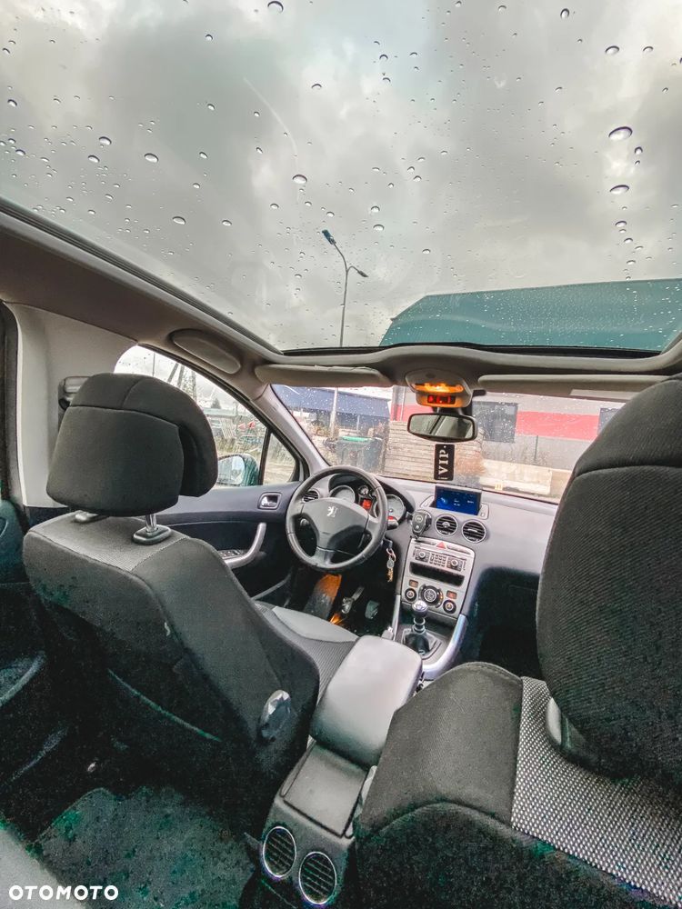 Peugeot 308 1.6 HDi Premium Plus - 12