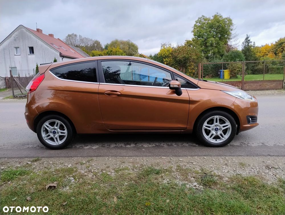 Ford Fiesta 1.0 EcoBoost S&S TITANIUM - 22