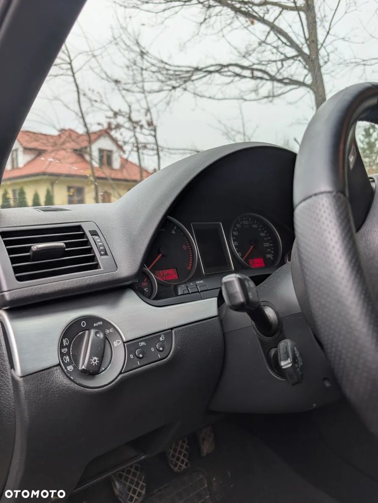 Audi A4 Avant 2.0 TDI DPF - 7