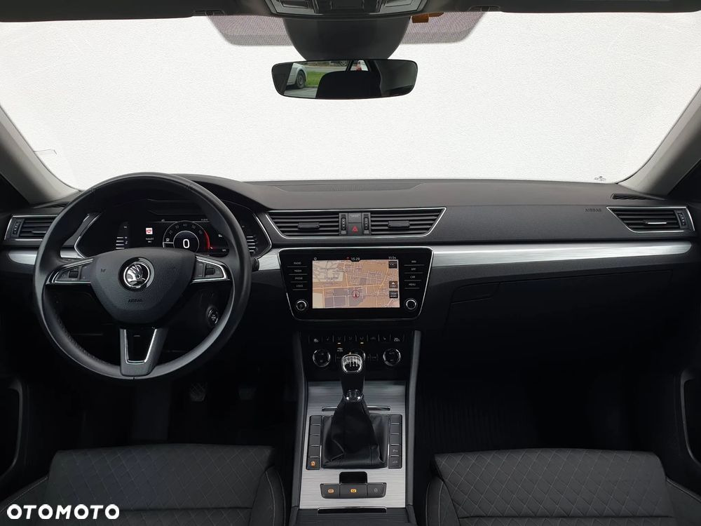 Skoda Superb 1.5 TSI Ambition - 5