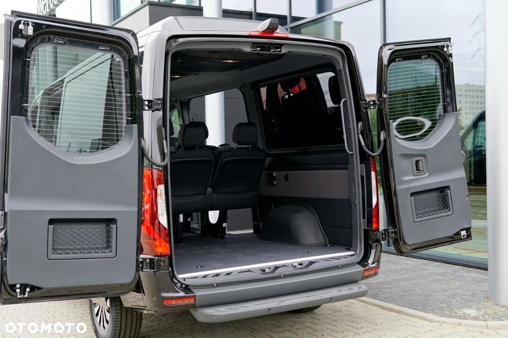 Mercedes-Benz Sprinter - 18