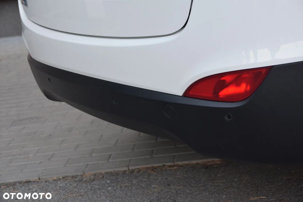 Hyundai ix35 1.7 CRDi Premium 2WD - 16