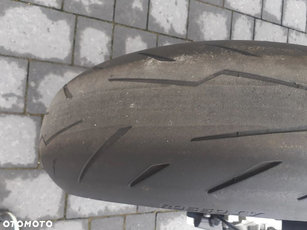 Triumph Street Triple - 20