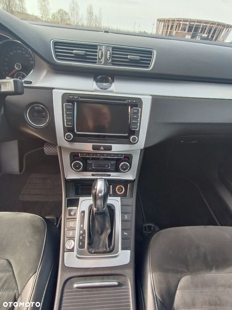 Volkswagen Passat 2.0 TDI Highline DSG - 7