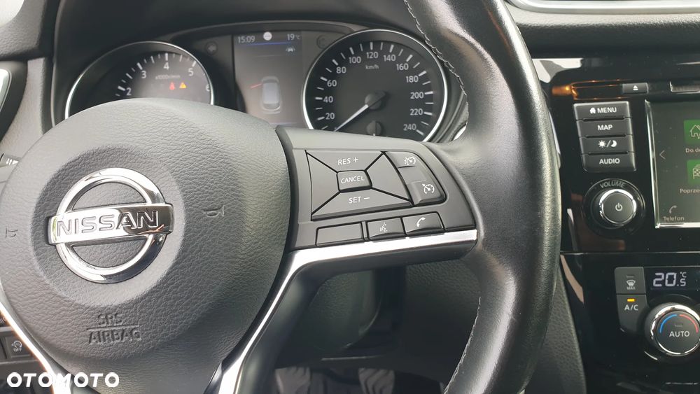 Nissan Qashqai 1.3 DIG-T N-Connecta EU6d - 23