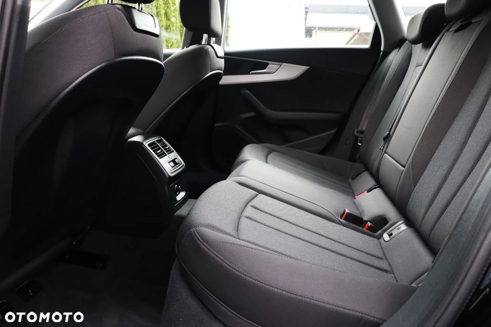 Audi A4 Avant 35 TDI mHEV S Line S tronic - 21