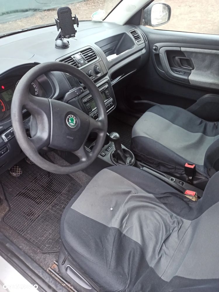 Skoda Fabia 1.2 HTP Classic - 10