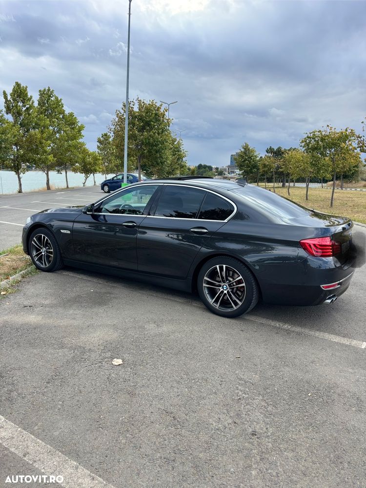 BMW Seria 5 520d Aut. Luxury Line - 1