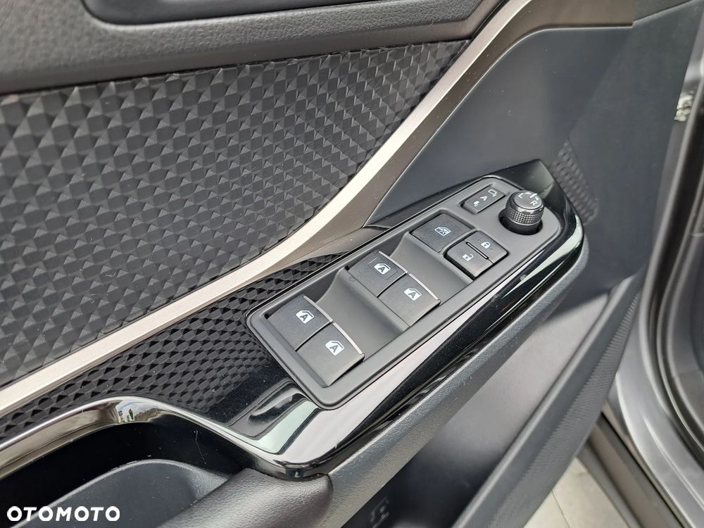 Toyota C-HR Lounge - 21