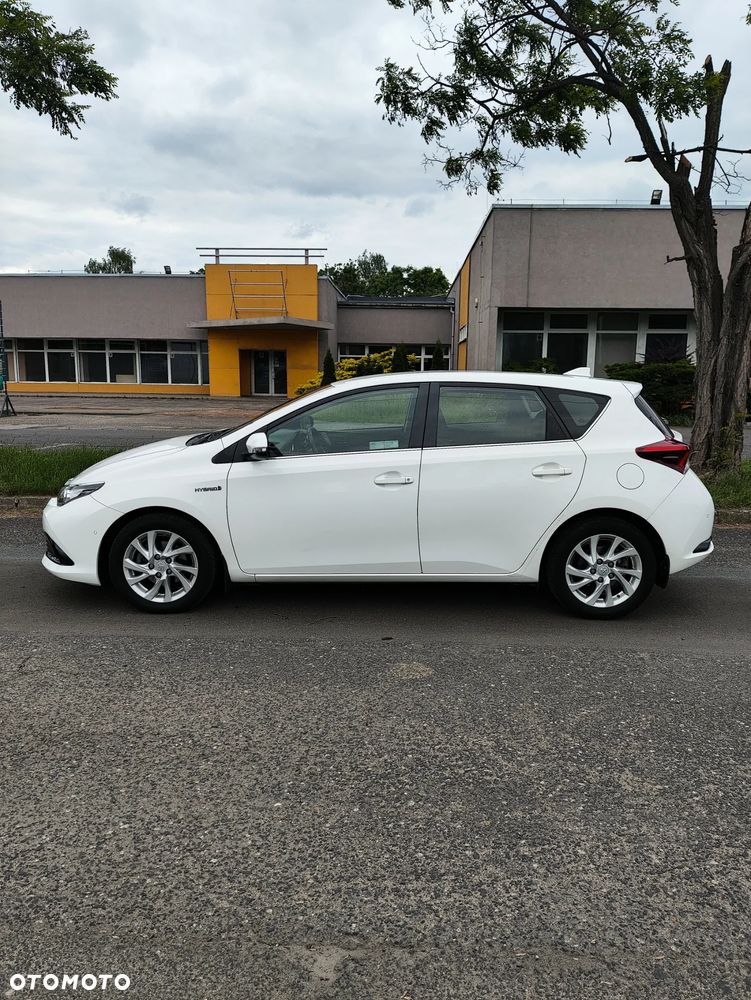 Toyota Auris - 10