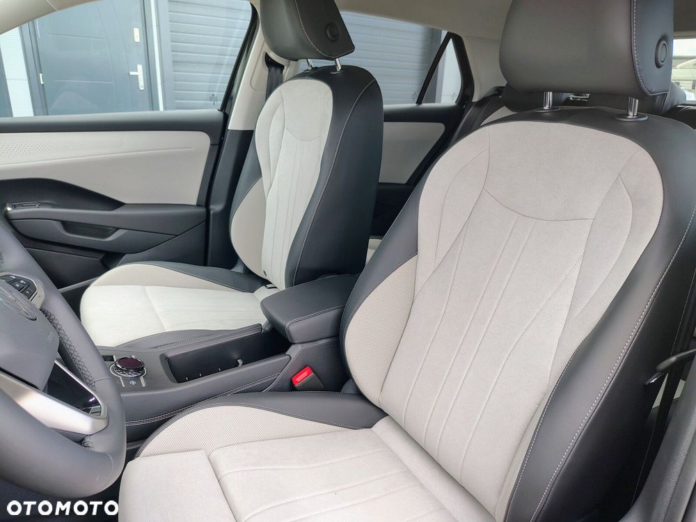 Volkswagen T-Roc - 15