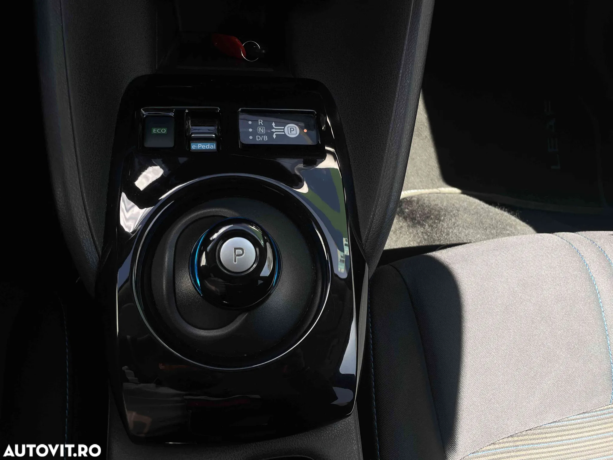 Nissan LEAF - 12