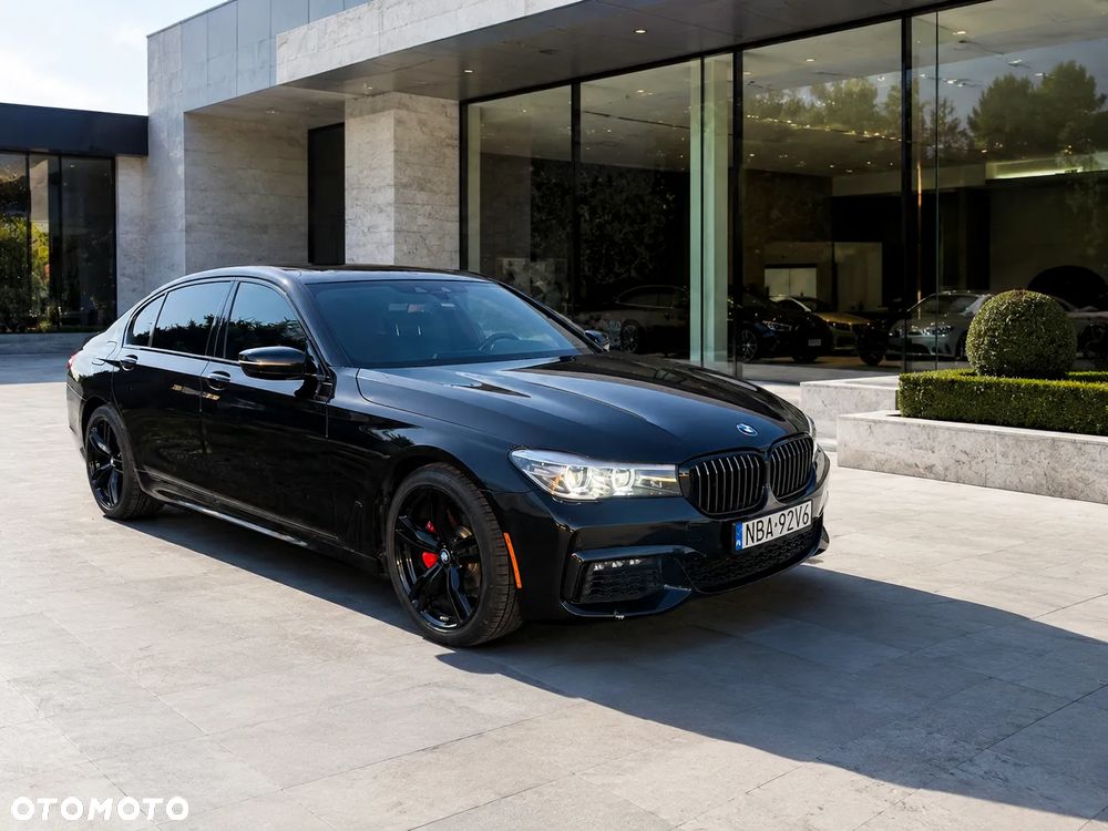 BMW Seria 7 740i - 7