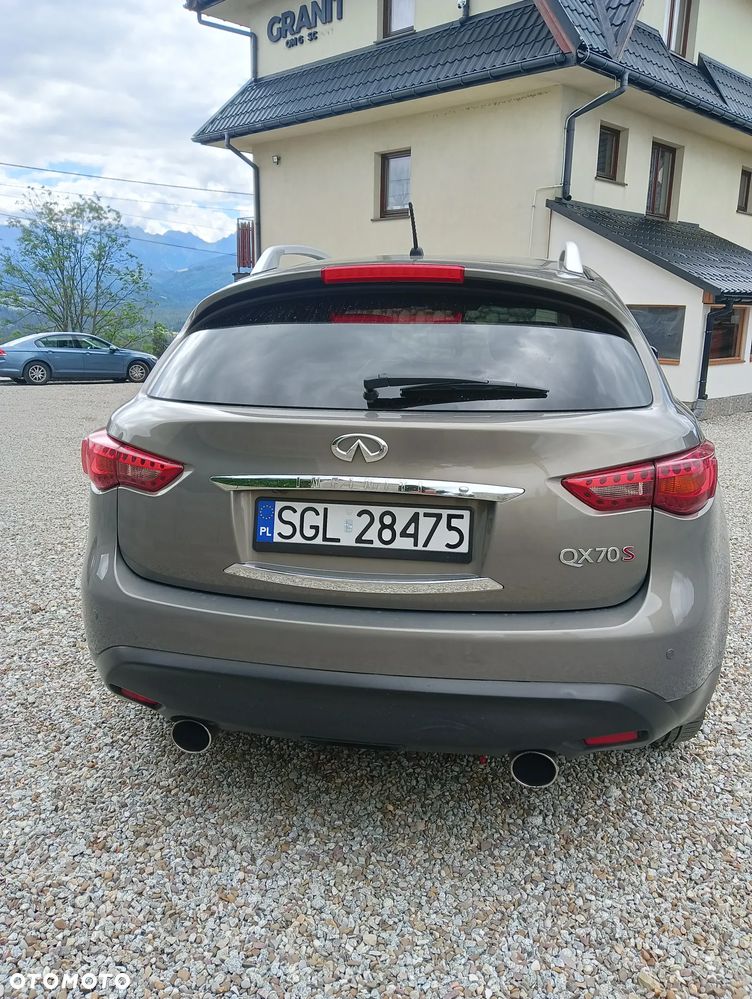 Infiniti QX70 3.0d S Premium - 24