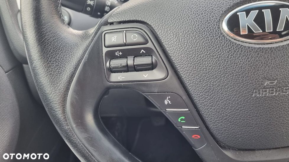 Kia Ceed 1.6 GDI Spirit - 17