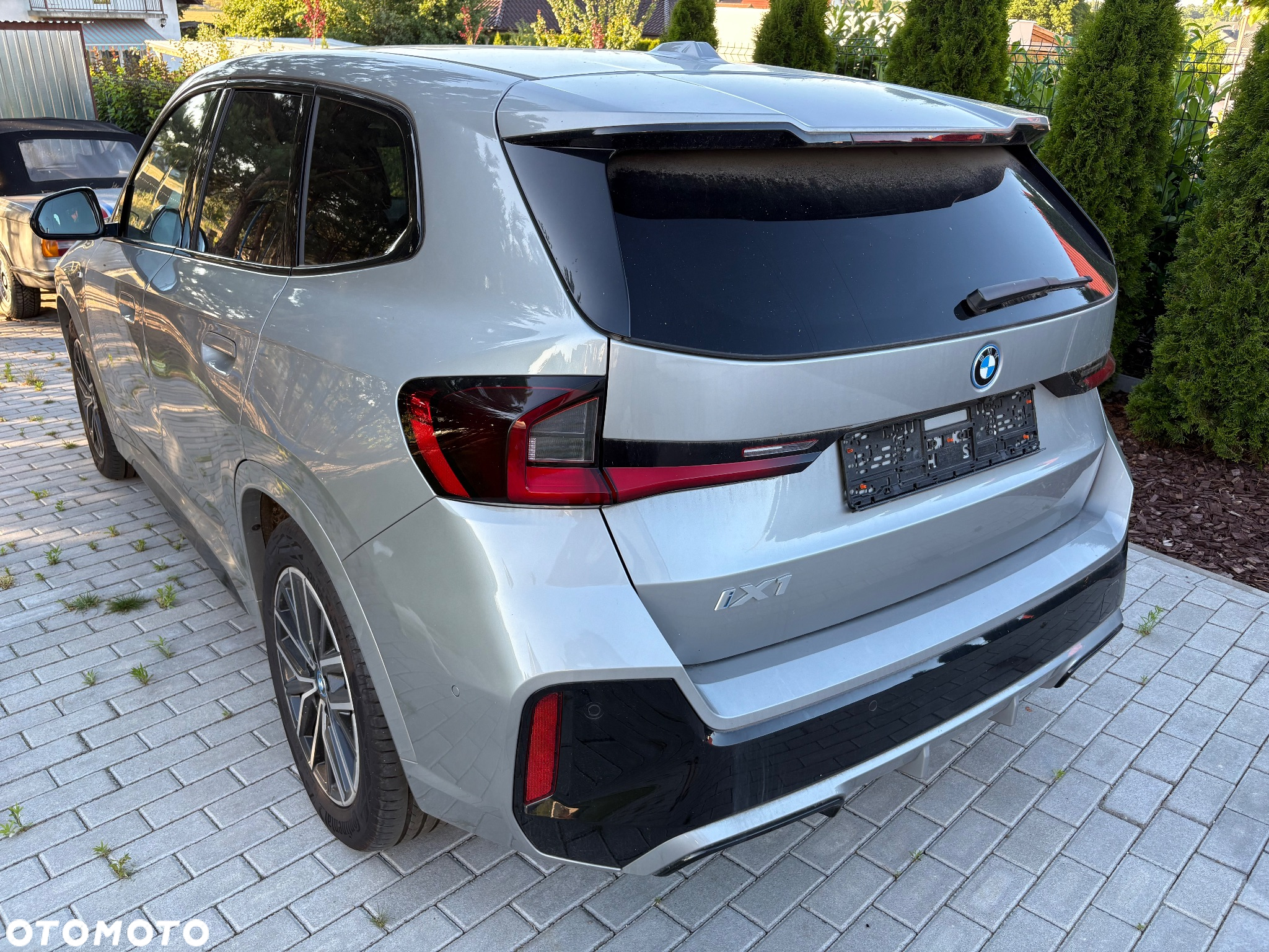 BMW iX1 xDrive30 66.5kWh M Sport - 10