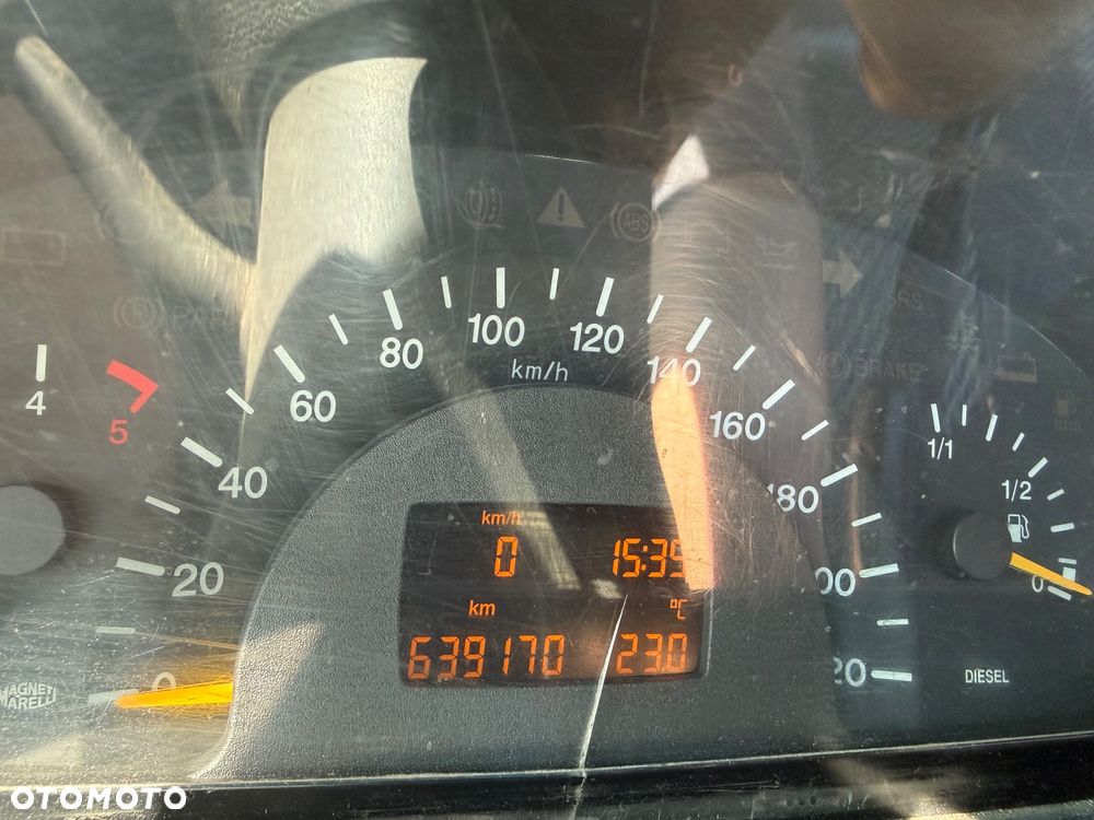 Mercedes-Benz Vito - 12