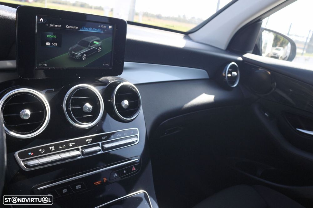 Mercedes-Benz GLC 300 e 4Matic - 30