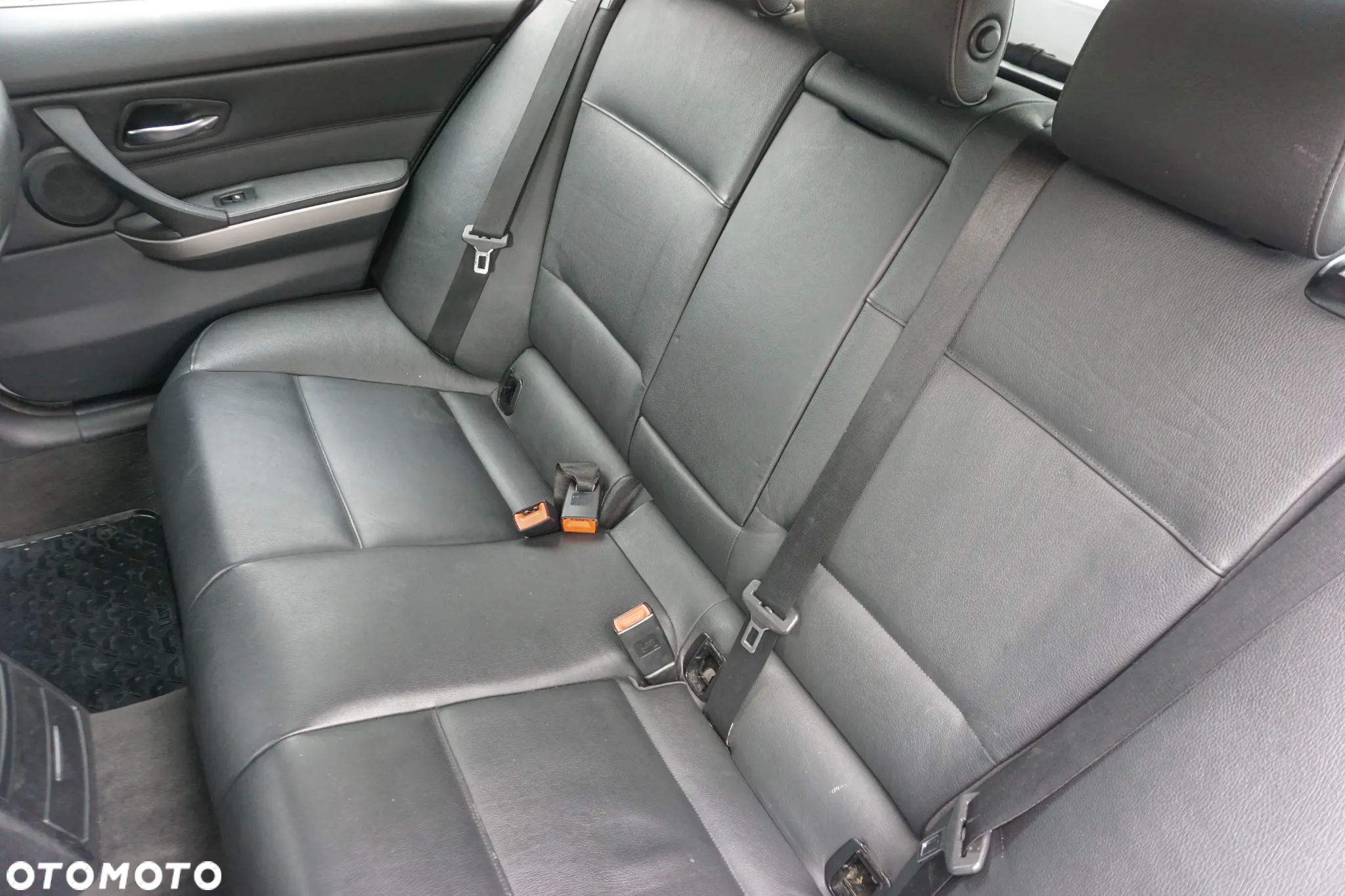 BMW Seria 3 325d - 12