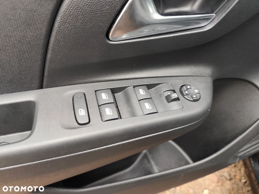 Opel Corsa 1.2 Direct Injection Turbo - 15