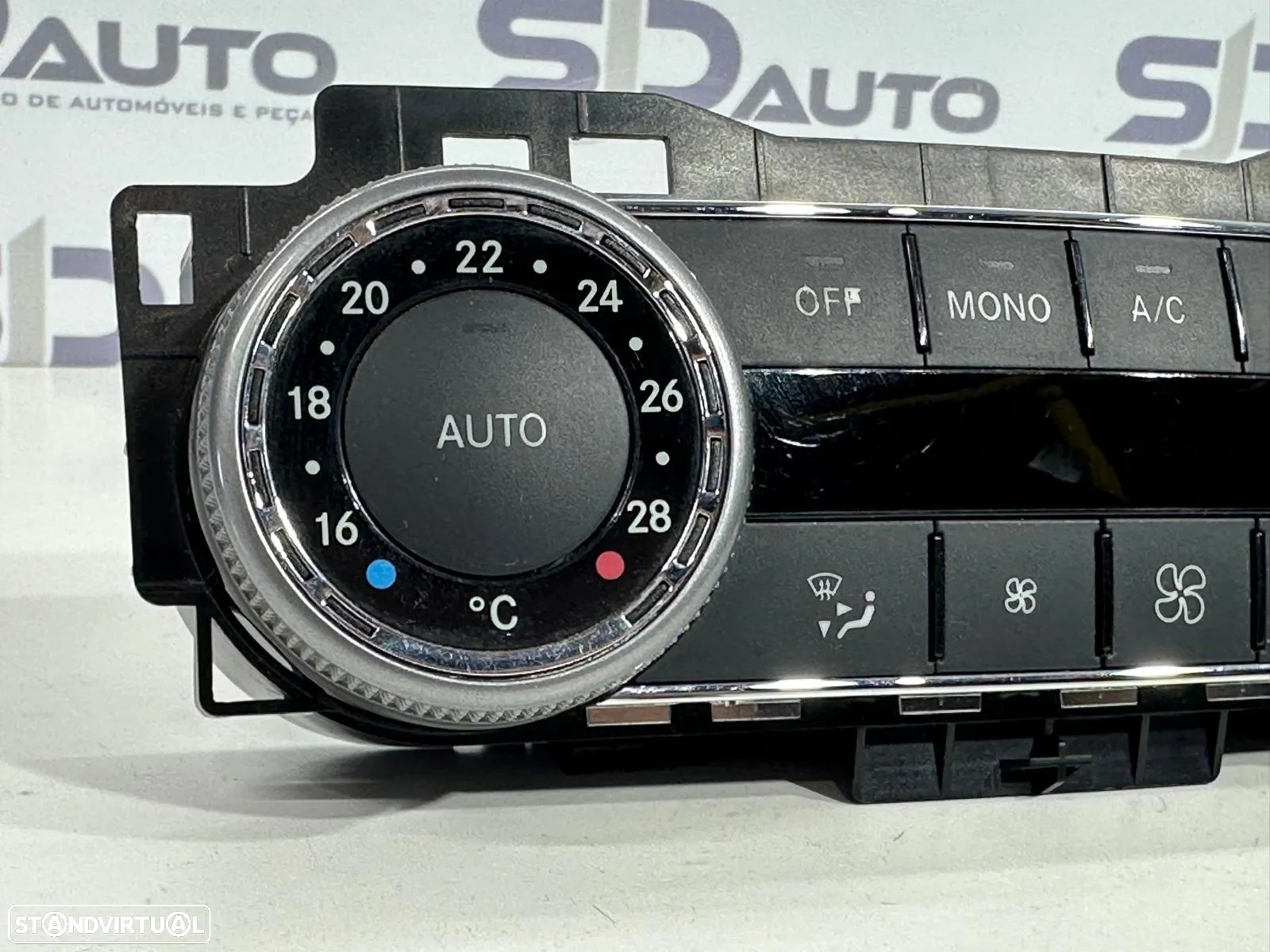 Climatronic / Comandos Ar Condicionado - Mercedes C-Class (W204) - 2