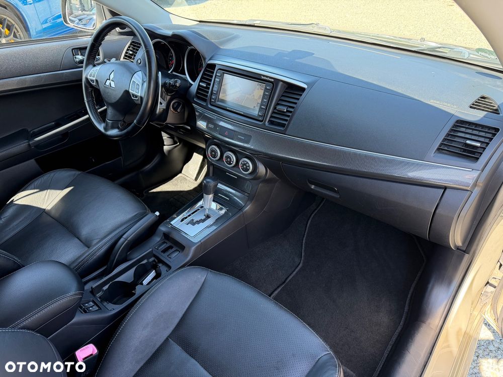 Mitsubishi Lancer 1.8 CVT Instyle - 40